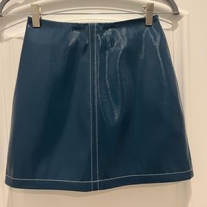 PATENT LEATHER BLUE SKIRT XS